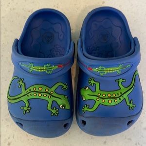 Crocs lizard toddler shoes